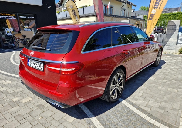 Mercedes-Benz Klasa E cena 138990 przebieg: 138000, rok produkcji 2019 z Kraków małe 137